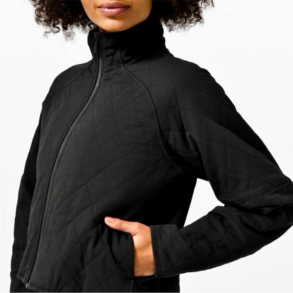 Lululemon Athletica black quilted calm bomber style thick everyday jacket - Picture 4 of 13